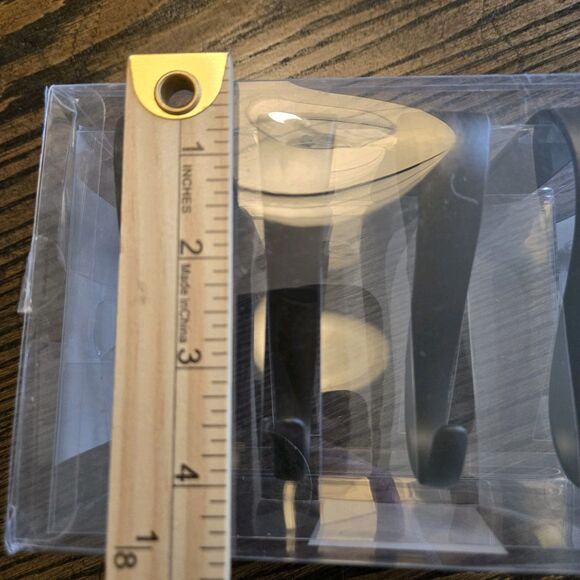 NEW Stocking Holder Hobby Lobby Bronze 4 Inch (4 pieces)  CHRISTMAS 2022 - Picture 2 of 6